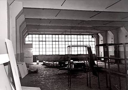 Casa Nau. Estructura de grandes luces propia del uso original del inmueble como nave de la industria textil 1922. 