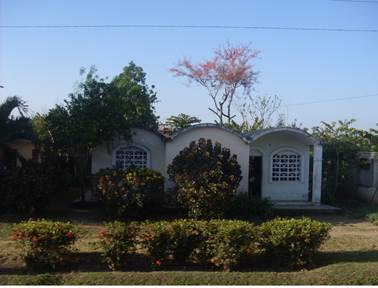 Vivienda de bajo consumo construida en la provincia Granma con celos&iacute;as de mortero en sustituci&oacute;n de las ventanas. 