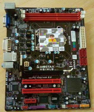 Motherboard con marcador en el microprocesador.