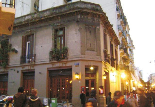 Las antiguas casas del barrio de San Telmo pasan a tener un valor comercial nutrido por su refuncionalizaci&oacute;n tur&iacute;stica