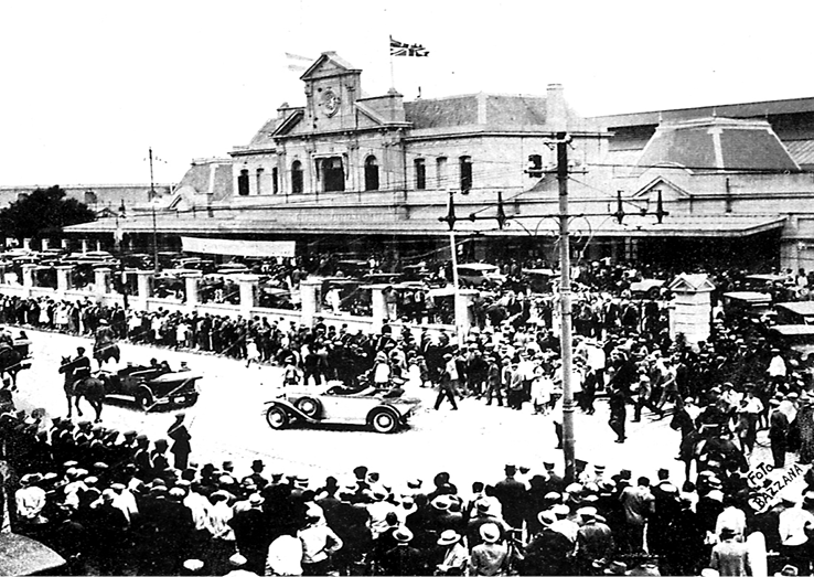 Edificio de viajeros de la estación del FCS.