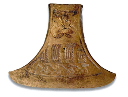 TheBronze Battle-axe with Yu People&rsquo;s Boat race Emblazonry