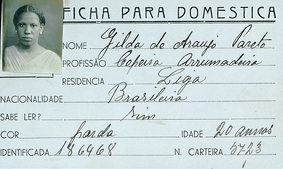 Ficha funcional de Gilda Ara&uacute;jo Pareto &agrave; Liga de Prote&ccedil;&atilde;o ao Lar Pobre - Rio de Janeiro.