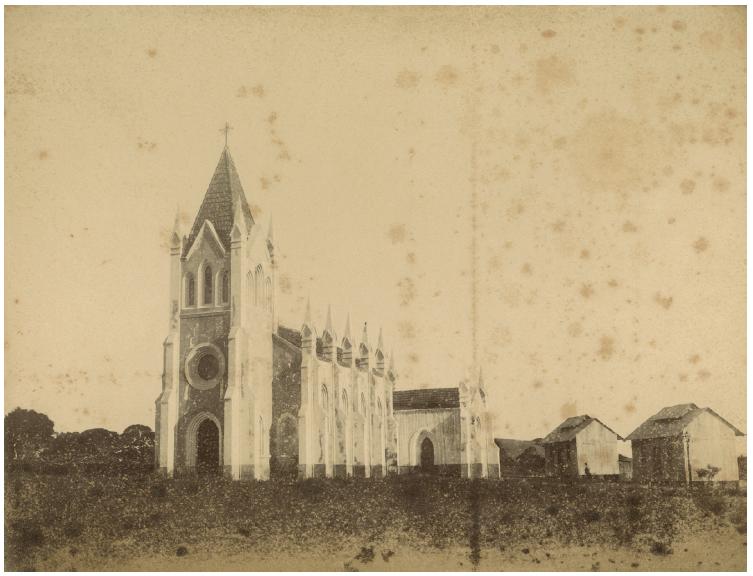 Vista da igreja paroquial de Louren&ccedil;o Marques