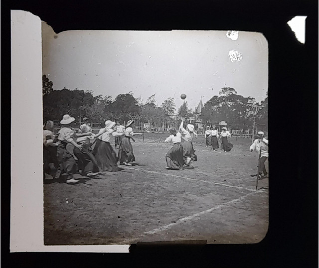 Partido de Pelota al Cesto en el Club Atalanta, ca. 1905 (AR- C- CDHISEF1-GLRB-ERB-pv2437c203).