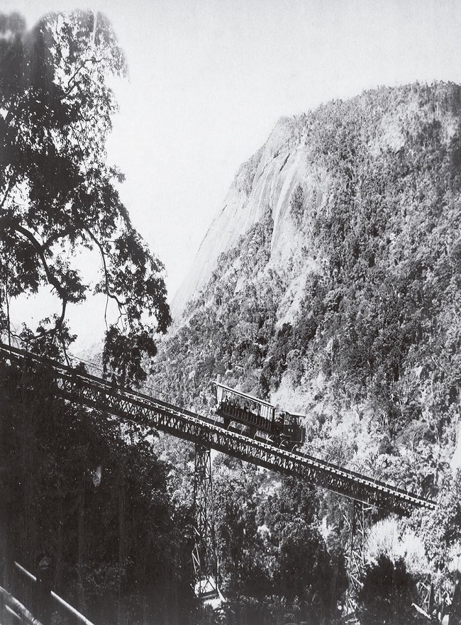 : Marc Ferrez, Estrada de Ferro do Corcovado: Pont du Sylvestre: rampe 25% (ca. 1884); papel albuminado, p&b (Coleção Thereza Christina Maria, Biblioteca Nacional)