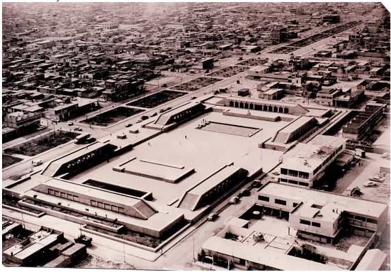 Vista area de la plaza Unin de Fuerzas y alrededores. Nezahualcyotl, 1975.