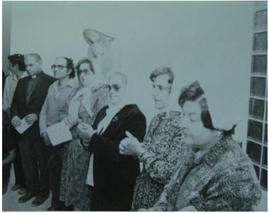 (Desde la izquierda) Obispo Jaime de Nevares, Adolfo Pérez Esquivel, Hebe de Bonafini, Nélida de Chidichimo, y dos Madres locales, Inés Ragni y Adelina Pifarre.