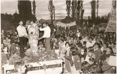 Recorrido de la Virgen de la Paz por el Barrio San Lorenzo