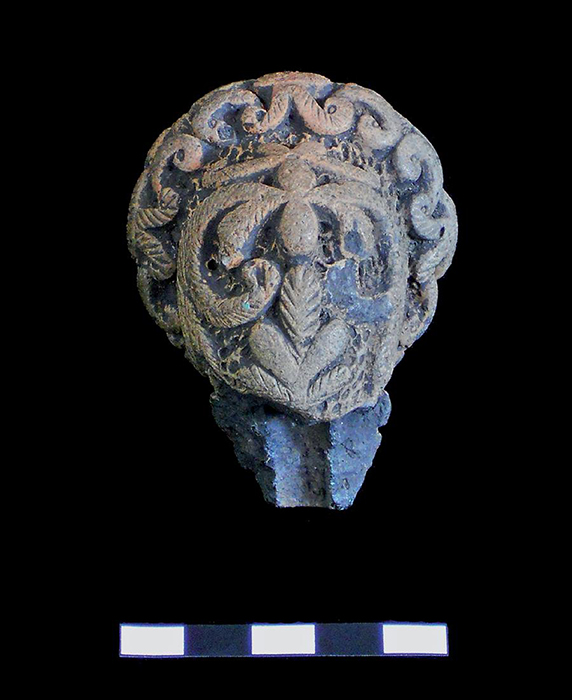 Cachimbo localizado no baixo Amazonas. Vista inferiordo exemplar 1340. Material: cer&acirc;mica. Cole&ccedil;&atilde;o Frederico Barata, Museu Paraense Em&iacute;lio Goeldi. 