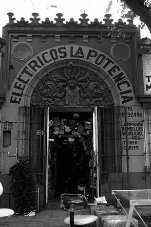 Centro de la ciudad de Medellín. Imágenes tomadas por Nora Margarita Vargas (2013).