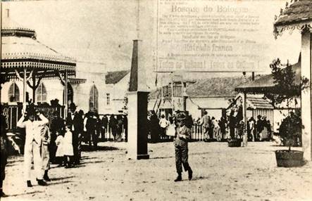 O Coliseu Curitibano em 1905. (BRAND&Atilde;O, 1994)