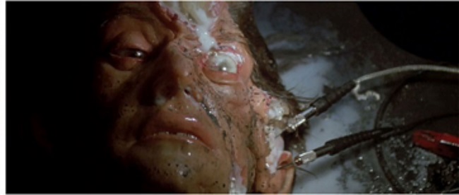 Lance Henriksen em Alien 3 (1992).