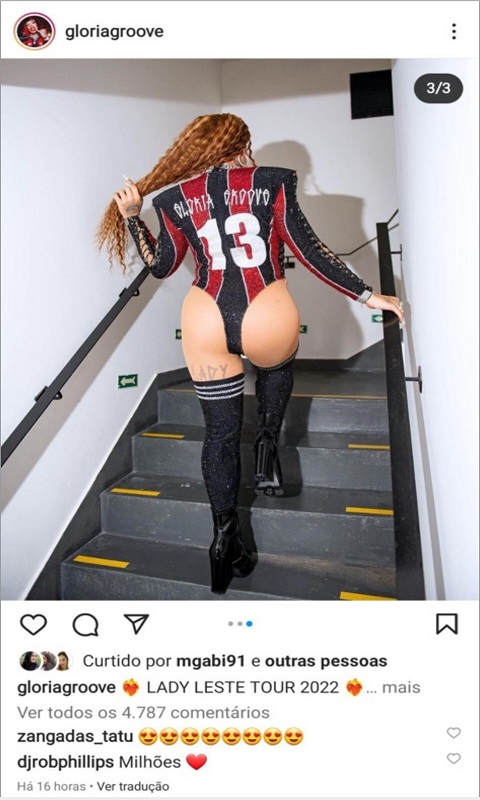 Postagem de Gloria Groove anunciando a sua turn� com uma blusa com n�mero 13, do PT.