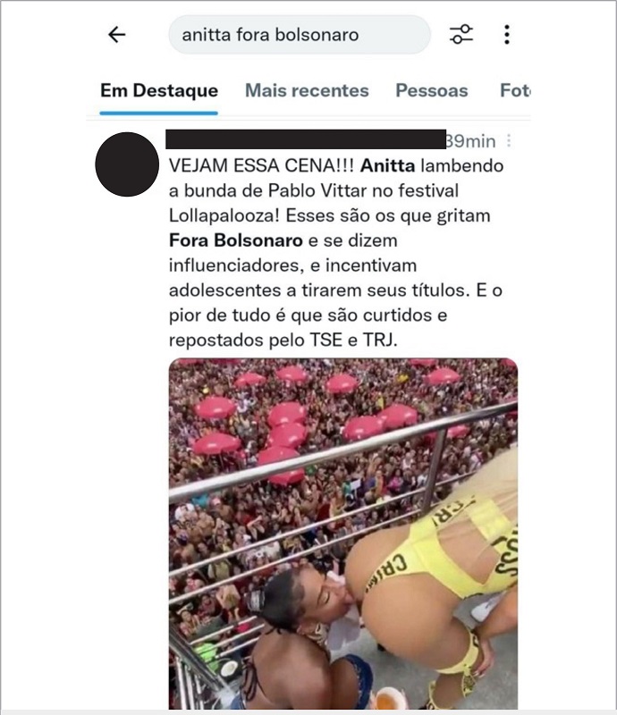 Imagem com coment�rio sobre &ldquo;Anitta lamber a bunda de Pabllo&rdquo;. Trata-se de uma fake news, uma vez que Anitta e Pabllo n�o cantaram juntas no Lollapalooza.