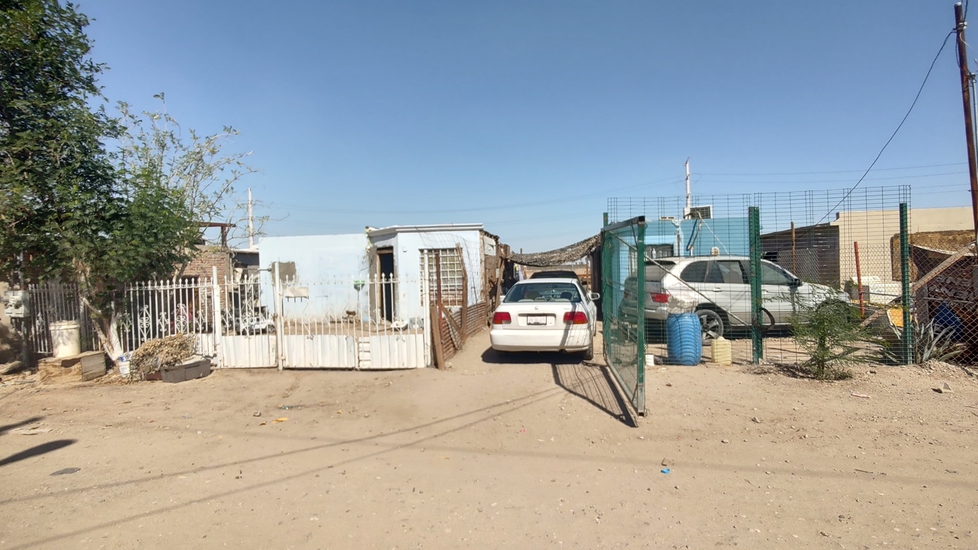 Fachadas de vivienda con pie de casa y autoconstruccin progresiva, colonia Santa Isabel