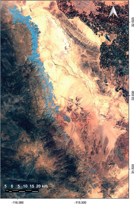 Potential distribution of bighorn sheep in Sierra de Ju&aacute;rez (blue).