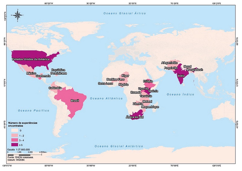 Distribuição por continente das experiências mapeadas e número de estudos por países.
