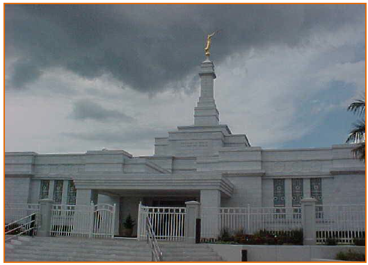 Macrotemplo de la IJSUD ubicado en avenida Patria número 879, colonia Chapalita Occidente, en Zapopan, Jal.  