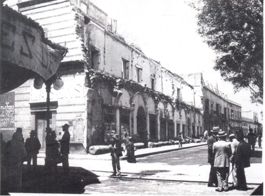 Ciudad de Querétaro, esquina calle Madero y calle Juárez,
							1918