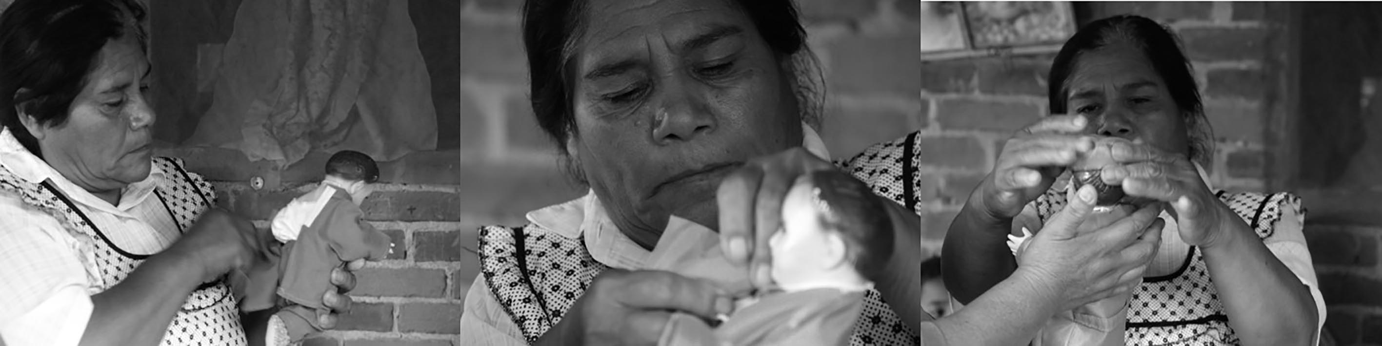 Madrina vistiendo al Niño Doctor. Comunidad de Lequeitio, San Felipe, Guanajuato, 2009.