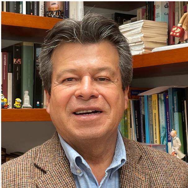 Fotografa del profesor Julio Eduardo Beltrn Vargas