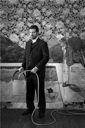 Marcos López, Hombre en traje.
Buenos Aires, 2012.