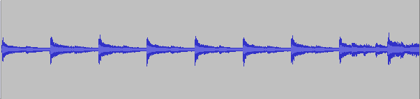 Gr&aacute;fica en Audacity de los primeros 9
compases del Concierto para Piano n.o 2 op.18 de Sergei Rachmaninoff
en la que se muestra una din&aacute;mica plana sin el &ldquo;poco a poco crescendo&rdquo; indicado
en la partitura.