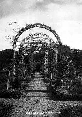 Rose garden at the Botanical Garden in Asunción ca. 1920. In Junta Municipal de la ciudad de Asunción, 2014: 39.