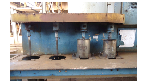 Banco de reactores utilizados para lixiviar