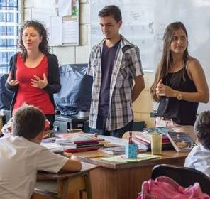 Estudiantes del Módulo Integrador I en la Escuela Barrio del Socorro