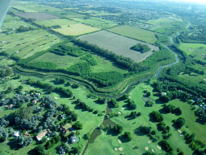 Luj&aacute;n River Rural Landscape. Agriculture, semi-natural and urban areas (Municipality of Luj&aacute;n) Coordinates: 34&deg; 31&acute; 89&acute;&acute; S &ndash; 59&deg; 05&acute; 20&acute;&acute; O