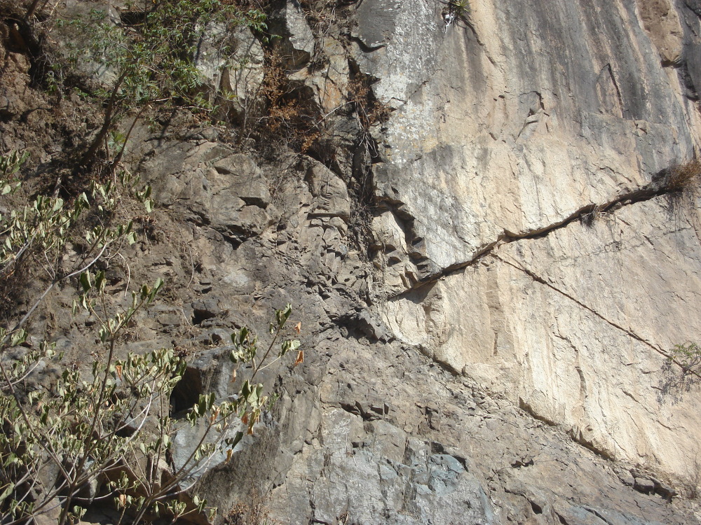Corte de la estructura en la Presa de Santa Rosa