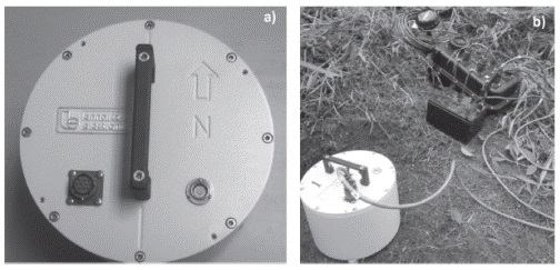 Sism&oacute;grafo marca Lennartz (3a), modelo LE-3D/20s conectado a un digitalizado Reftek de seis canales (3b).