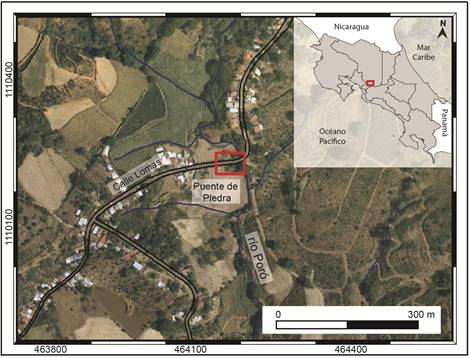 Ubicaci&oacute;n de Puente de Piedra. La fotograf&iacute;a a&eacute;rea de la zona de estudio fue obtenida de basemaprcgis 10.2, en ella se puede observar que el uso actual de la tierra corresponde principalmente con cultivos, y uso residencial.