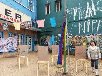 (a) Muro aledaño a cecinas Sethmacher