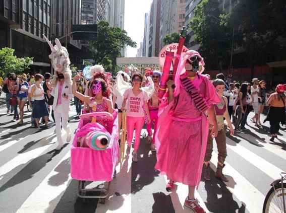 Act Nossa Copa &eacute; na Rua (Our World Cup is in the streets) June 12, 2014, Avenida Rio Branco/RJ