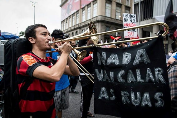 Act Grito da Liberdade (Freedom Cry Protest), October 31, 2013, Avenida Rio Branco/RJ