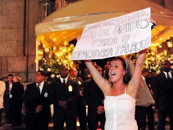 Act O Casamento da Dona Baratinha, July 13, 2013, Nossa Senhora do Carmo church, Rio de Janeiro