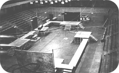 Photo. Dispositif scénique de 1789. Source: Théâtre du soleil8.