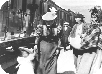 Capture Film Lumière N°653: L’Arrivée d’un train en gare de la Ciotat (France) © Institut Lumière. Frères Lumière (1895)11.