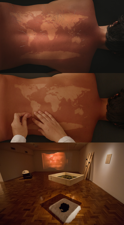 Fotografias de 63 Perfura&ccedil;&otilde;es e sua montagem na exposi&ccedil;&atilde;o Tempo F&oacute;ssil, realizada na Galeria Ibeu, Rio de Janeiro, em 2016