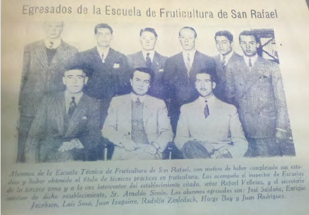 Egresados de la Escuela Técnica de Fruticultura de San Rafael, promoción
1943-1944
