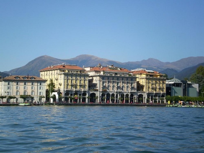Los palacios Gargantini, frente al lago de Lugano, en Suiza. Fuente: archivo personal.