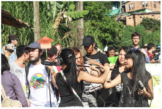 Comunicación en la protesta social en la Comuna 8