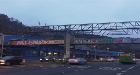 An&oacute;nimo, Valpara&iacute;so tumba del fascismo, Avenida Espa&ntilde;a altura Liceo Industrial de Valpara&iacute;so
