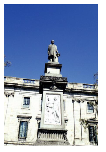 Statue of Antonio L&oacute;pez y L&oacute;pez, Barcelona