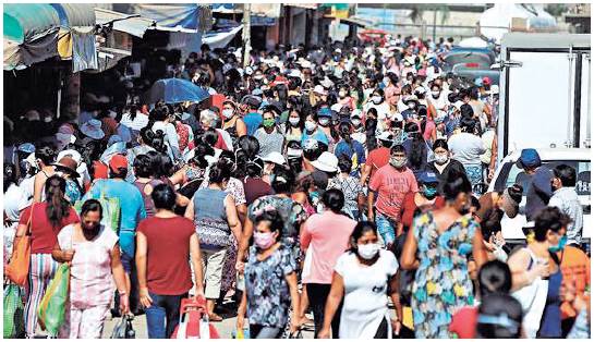Comportamiento de las personas ante las pol�ticas COVID-19. Aglomeraciones en un mercado de la capital. La Victoria, 11 de abril de 2020.