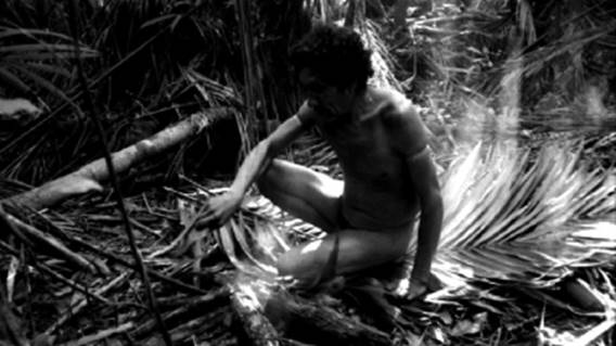 Primeira cena de Carapiru em Serras da Desordem