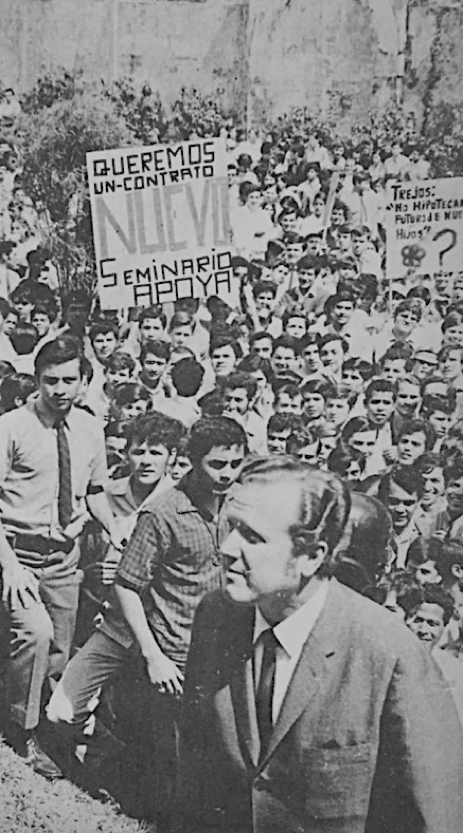 Rodrigo Carazo Odio en las protestas contra Alcoa (Comisin Costarricense Pro-Democracia y Libertad, 1971, p. 6)